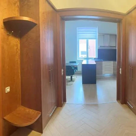 Apartment Sara's *